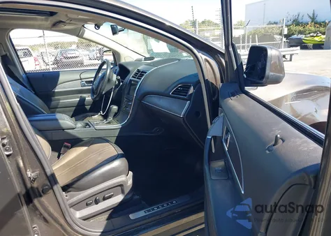 2011 Lincoln Mkx из США, поврежденный, VIN 2LMDJ8JK3BBJ10992